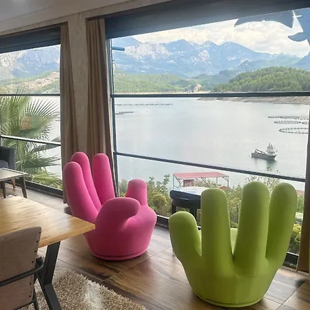 Dolphin Boutique & Restaurant